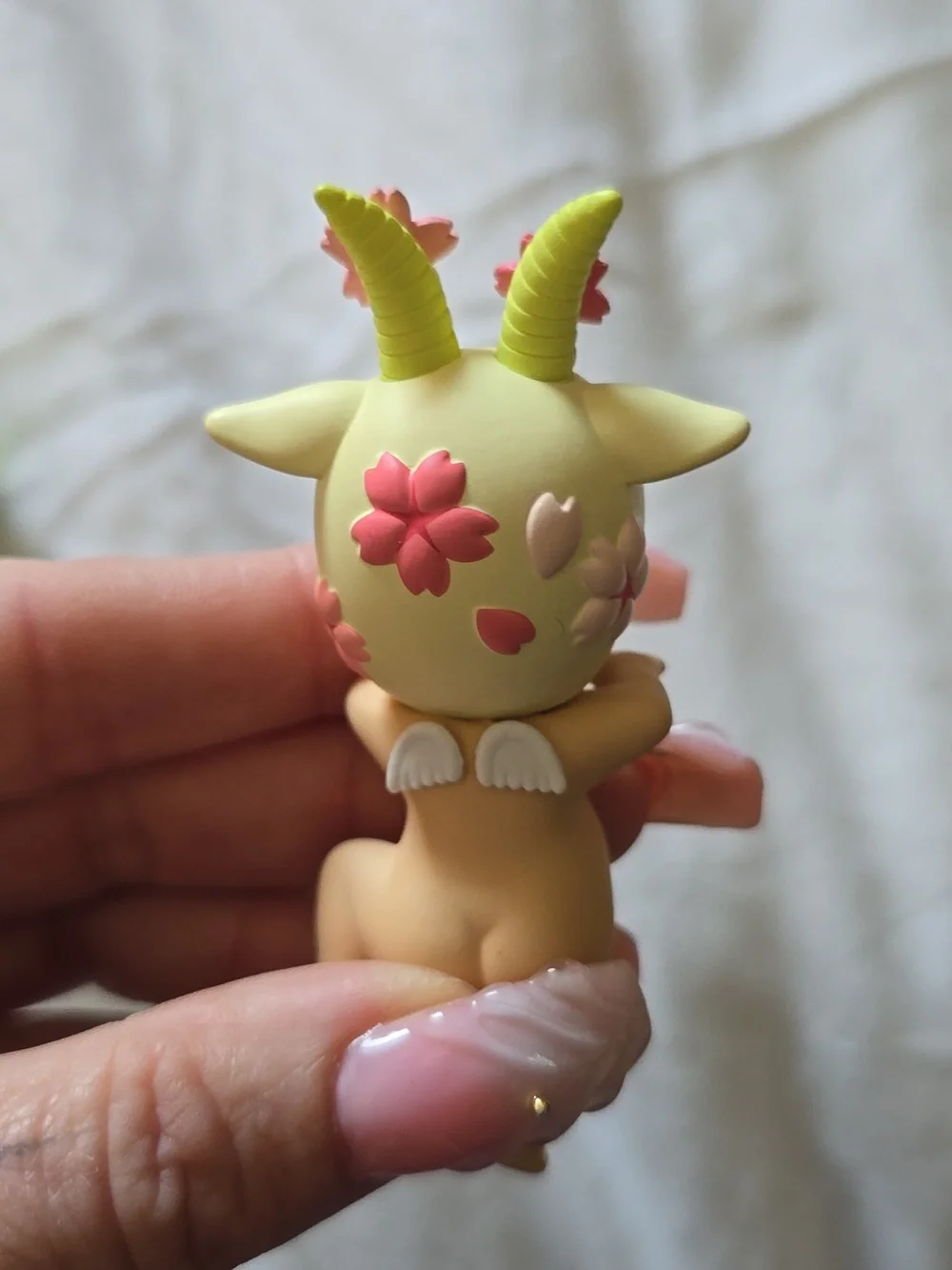 Sonny Angel Cherry Blossom Goat Hipper Authentic - Picture 5 of 8